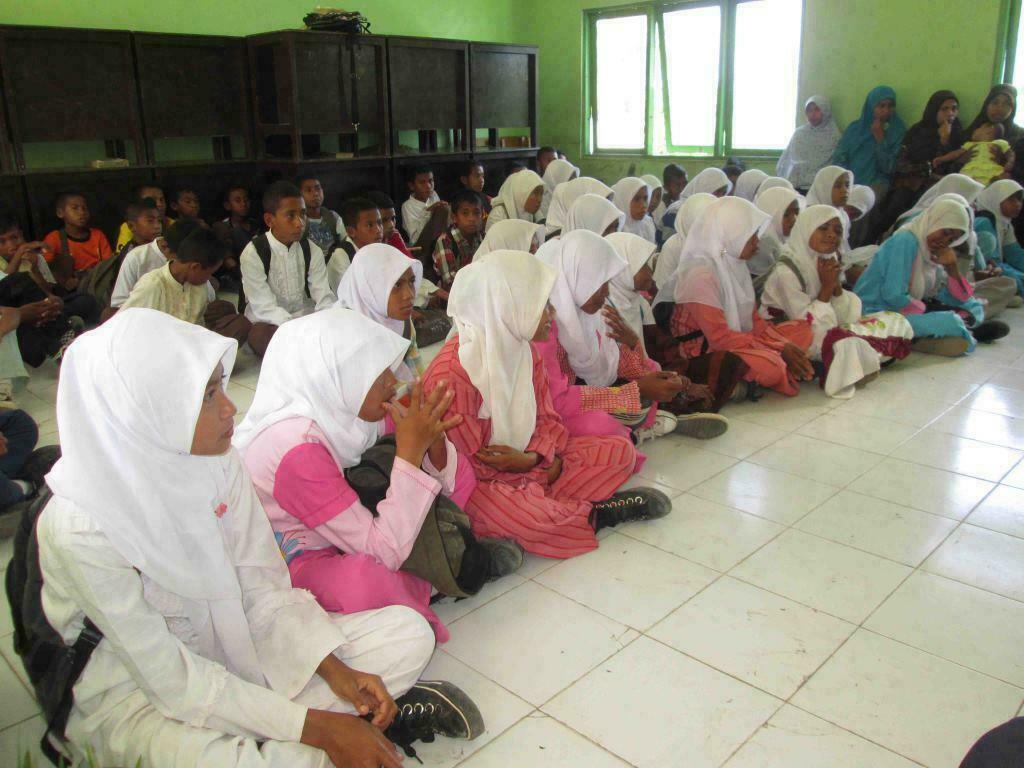 Afrakids Mengirim Al-Quran ke Pulau Ende